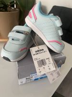 Zneie Adidas Switch 3 Laufschuhe Gr.21 OVP Essen - Altenessen Vorschau