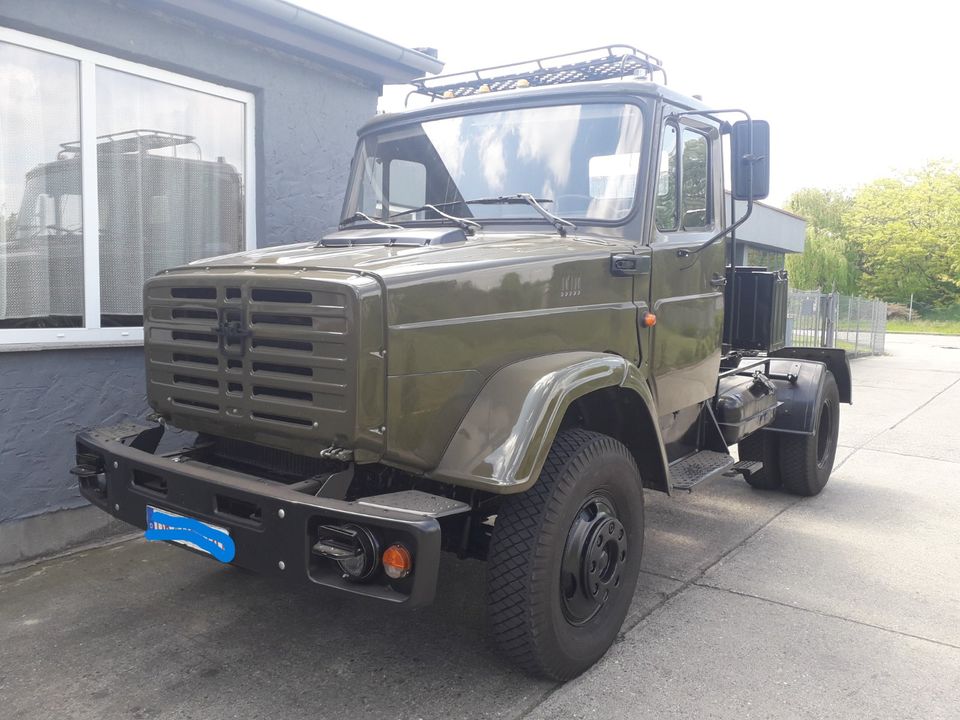 ZIL 4331 + SATTELAUFLIEGER ОДАЗ-936 (NVA - UdSSR - CCCP) in Oschersleben