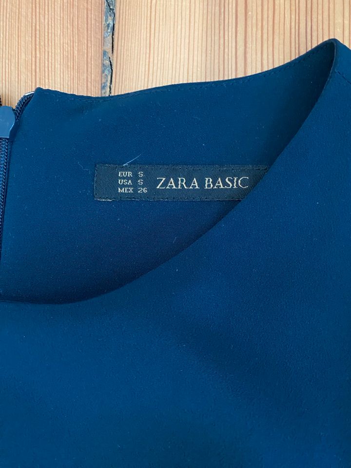 Kleid chick Business Zara blau dunkelblau Gr. S in Berlin