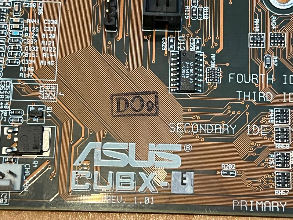 ASUS CUBX-E, Pentium 3, 800MHz, Socket 370 in Malsch bei Wiesloch