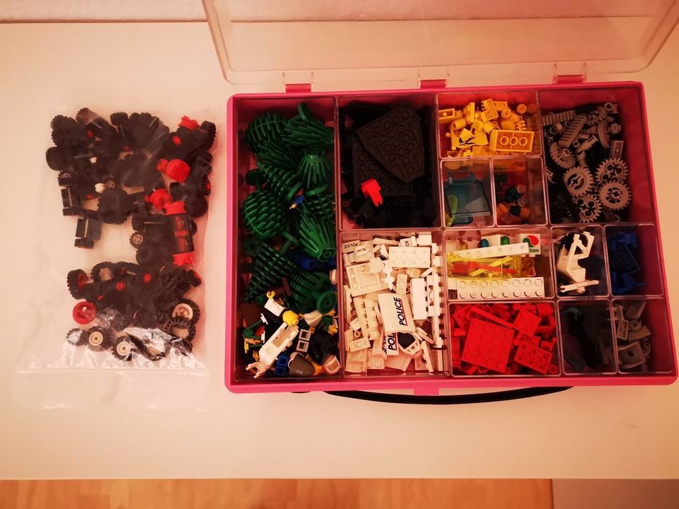 Lego Konvolut 24 Sets (3150 Teile) + über 700 weitere Teile in Jena