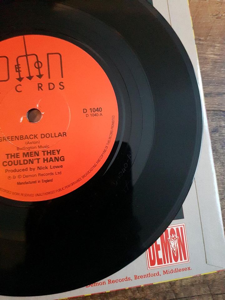 2 × The Men They Couldn't Hang Vinyl Single 7" England 1985 in Hamminkeln