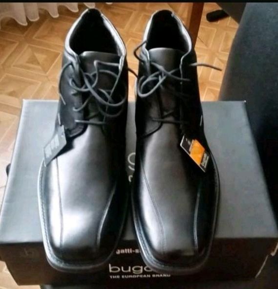 Original Bugatti Veneto Herrenschuhe NEU & OVP in Neuss