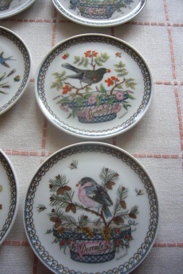 12 Monatsuntersetzer v. Hutschenreuther, Vogelmotive, Ole Winther in Dollnstein