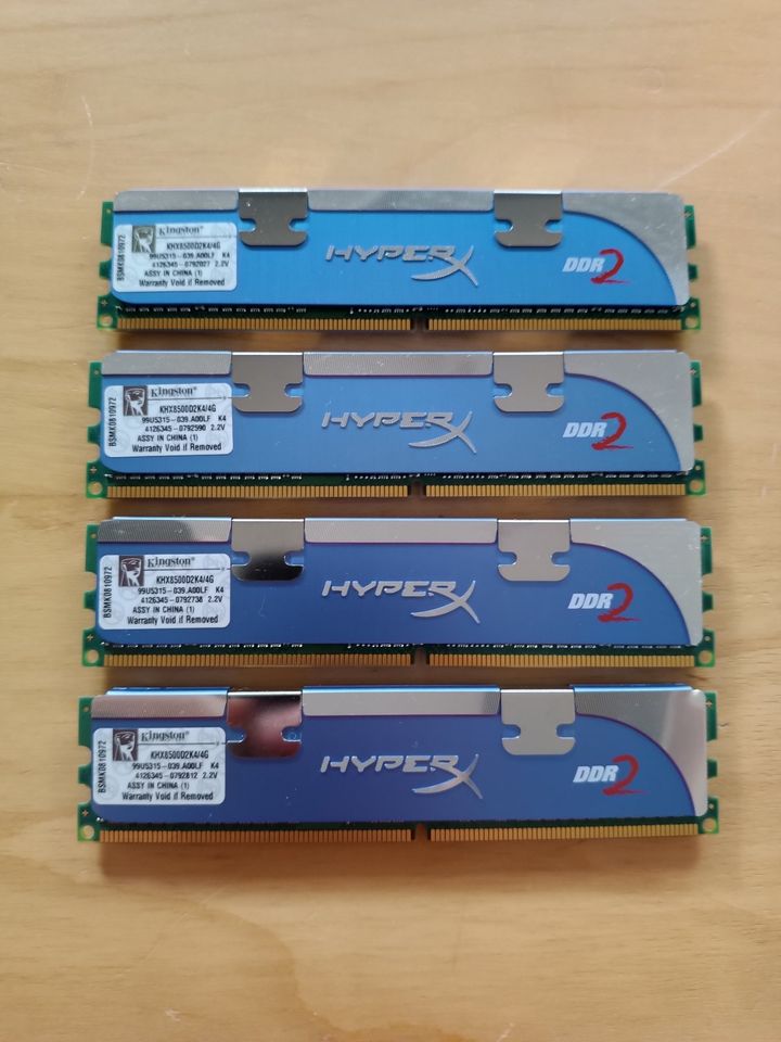 Kingston HyperX 4GB (4x1GB) DDR2 RAM KHX8500D2K4/4G in Essen