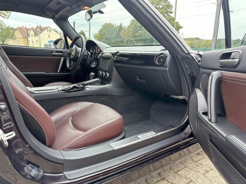 Mazda MX-5 1.8 Hamaki 1.Hand, Leder in Bielefeld