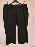 Capri Hose schwarz Gr.44/46 passt auch bei 42 Berlin - Charlottenburg Vorschau