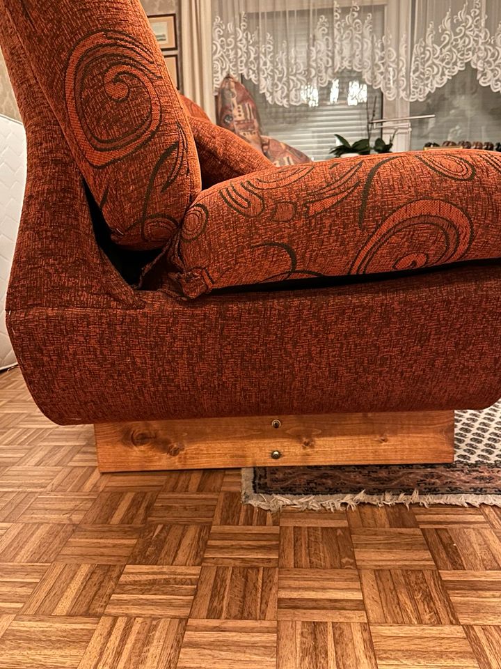 Rotes Aufklappbares sofa mit Bett mit Stauraum in Hamburg