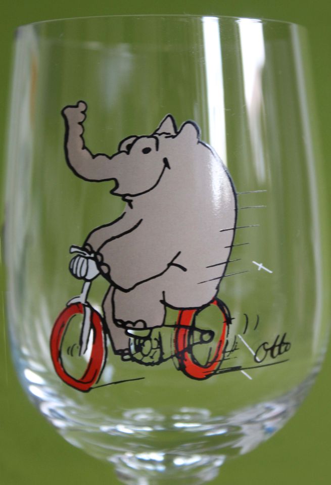Otto Ottifant Glas - Stielglas mit Ottifant auf Fahrrad, 250ml in Hamburg