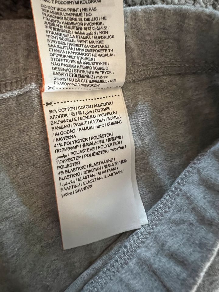 SuperDry Jogginghose in Grau / Größe 42 (40) in Kirchheim am Neckar