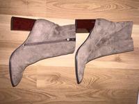 Tamaris Stiefelette Gr. 39 taupe beige Absatz Wildlederoptik neu Niedersachsen - Emlichheim Vorschau