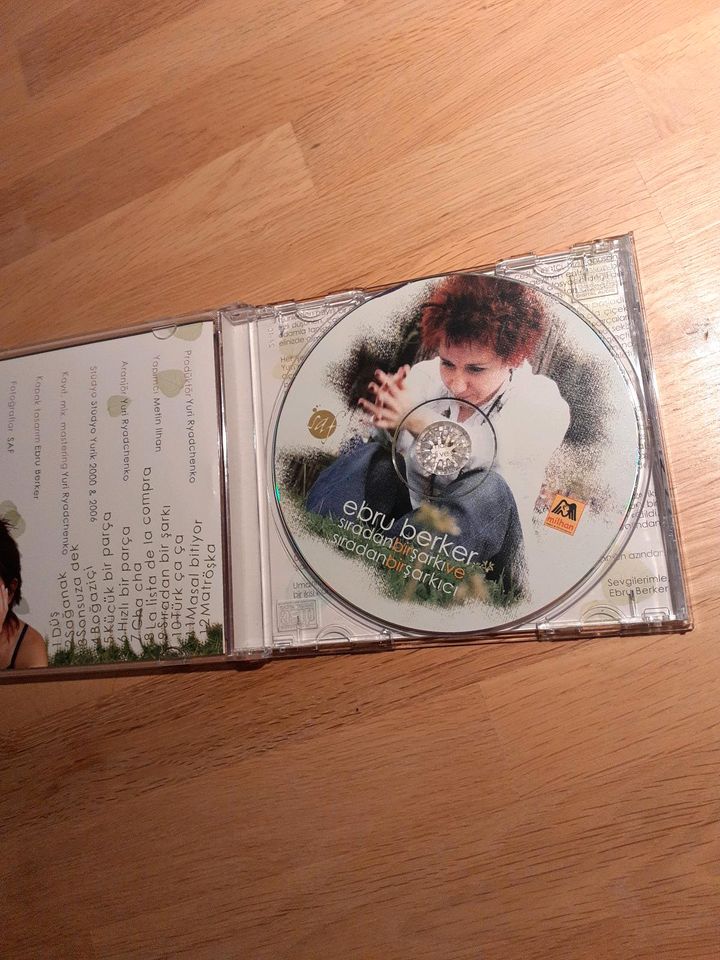 Türkische Musik CD Ebru Berker Siradan Bir sarki Ve Siradan Bir in Kassel