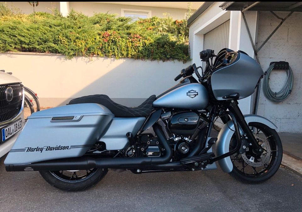 Harley Davidson Road Glide Special 2020 in Donaustauf