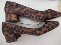 Zara 39 Leomuster mit Fellchen Lederschuhe Pumps flach Berlin - Hellersdorf Vorschau