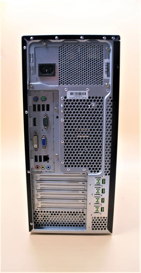 Fujitsu Celsius W530 M15W / PC Workstation / Core i7 / 8 RAM in Reinbek