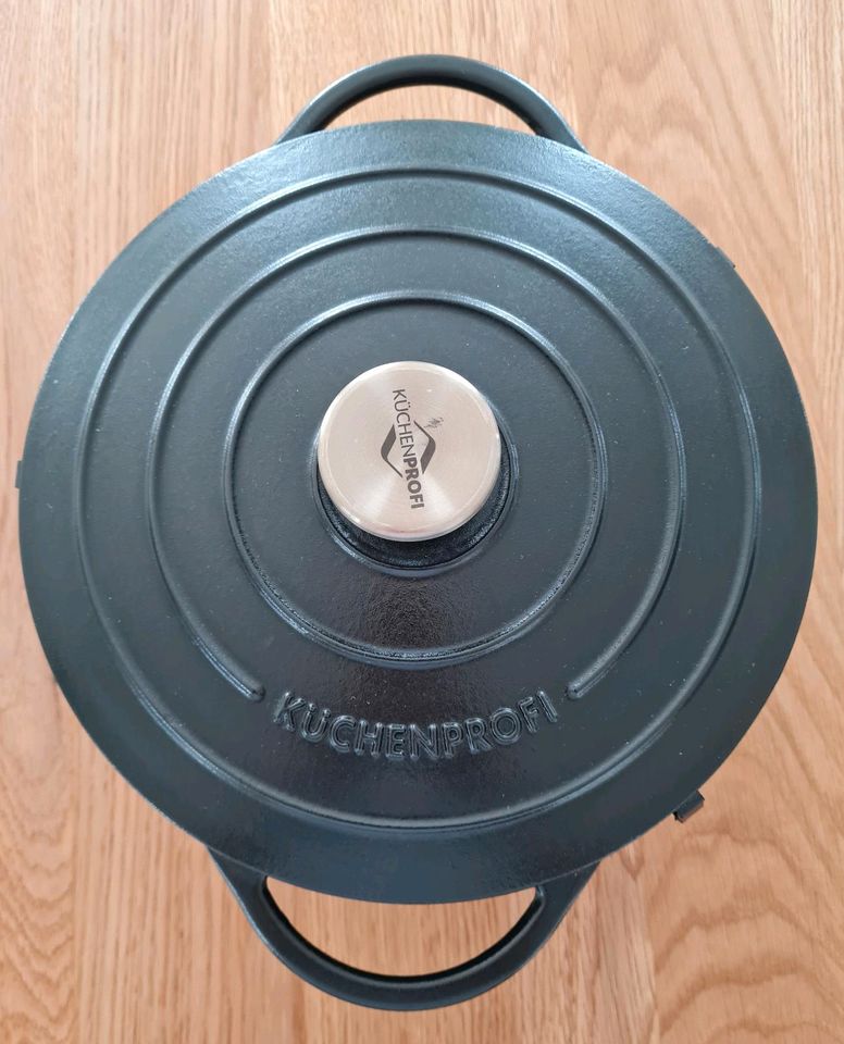 Küchenprofi Bräter Kochtopf Gusseisen Provence 26 cm 5,3 l in Göppingen