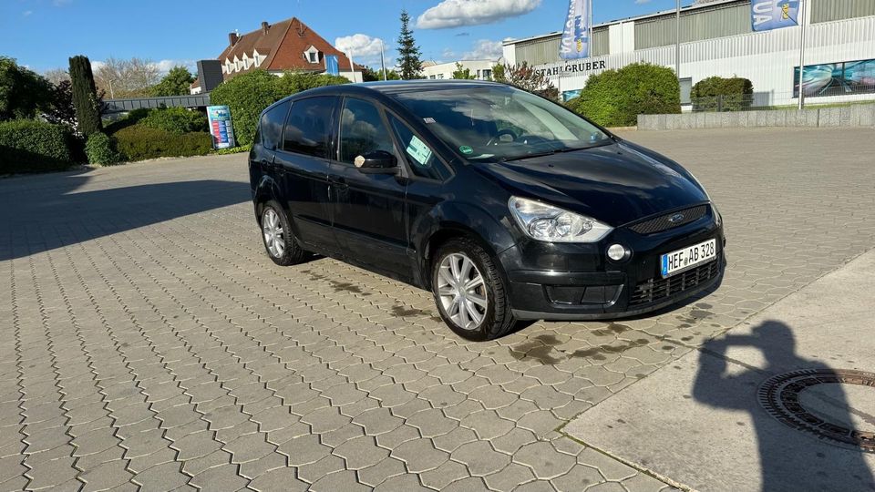 Ford s-max 7 sitzer in Alsfeld