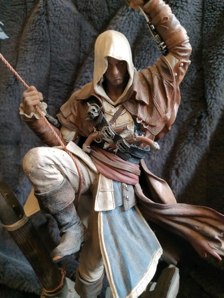 Assassin's Creed Black Flag Special Edition Sammlerfigur in Breisach am Rhein  