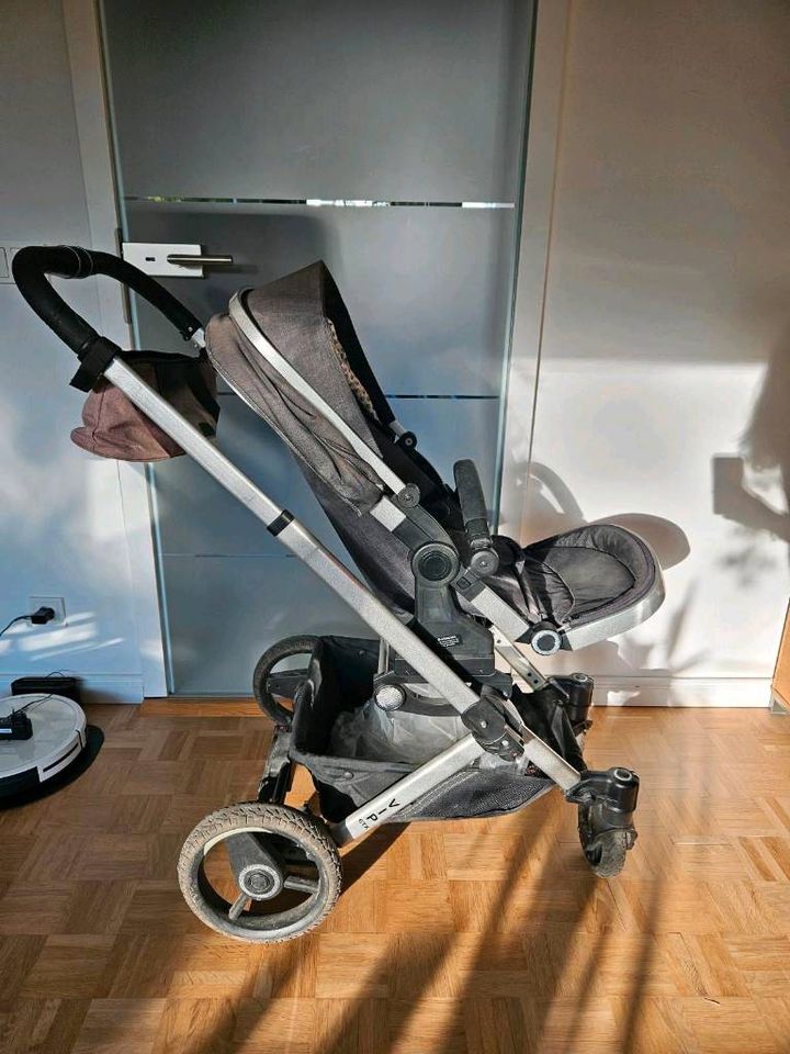 Hartan Kinderwagen Vip GTX mit Zubehör in Bonn