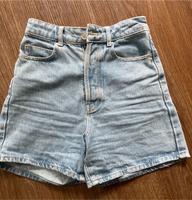 Kurze Jeanshose von Zara Gr. 32 Niedersachsen - Oldenburg Vorschau
