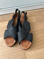 Italienische Sandalen echt Leder schwarz Gr.40 München - Trudering-Riem Vorschau
