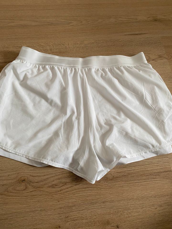 Damen Nike Shorts Sport Shorts Nike Dri Fit Gr. XL in Bonn