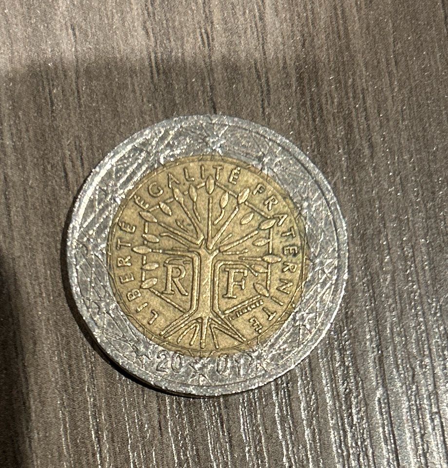 2 Euro Münze Fehlprägung in Neuwied