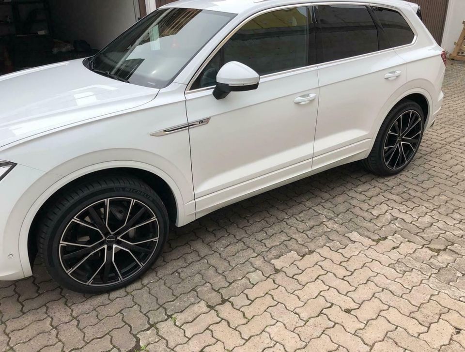 Sommer Räder Reifen Felgen Q7 SQ7 Q8 SQ8 4M Touareg CR 22 Zol in München