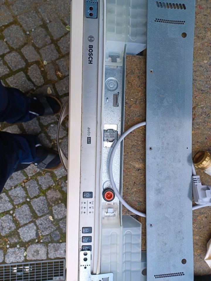 Bosch Geschirrspüler 60cm vollintegriert in Arnsdorf
