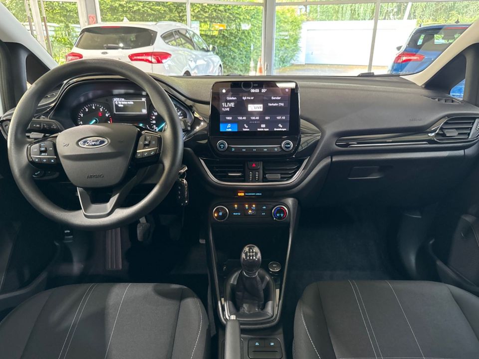 Ford Fiesta 1.1i Cool&Connect Klima PDC AppleCar1Hand in Troisdorf