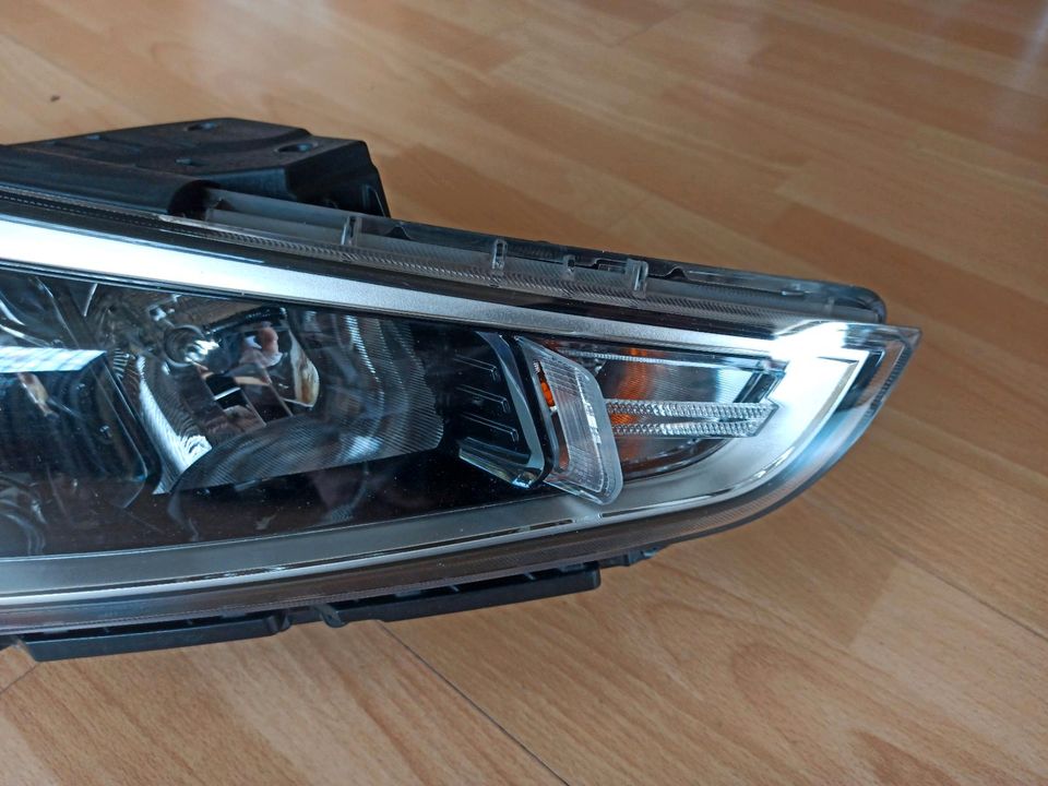 org Halogen Scheinwerfer rechts Kurvenl Hyundai I30 PD 92102G4020 in Hamwarde