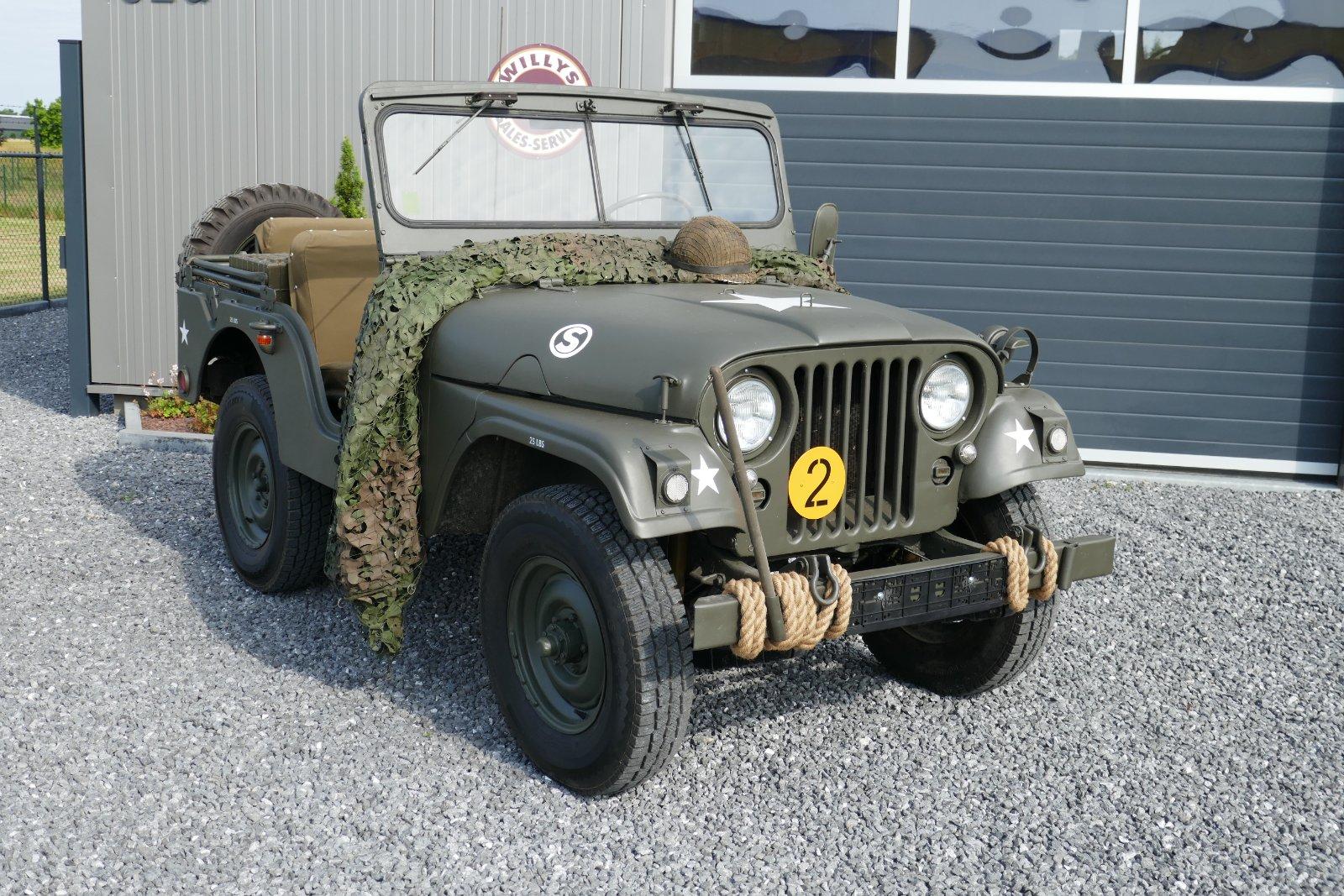 Abbildung des Autos Jeep Willys M38A1 ähnlic…