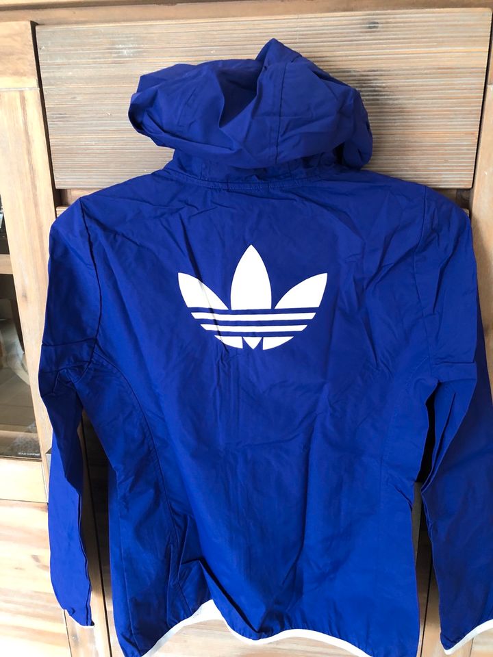 Adidas Jacke Gr 36 lila (nicht blau!) hardshell in Erfurt