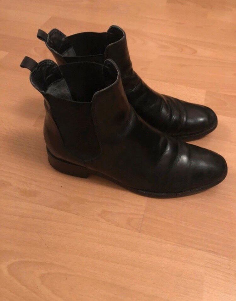 Damen Stiefel Stiefeletten Schuhe Leder schwarz 38 in München