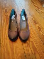 Schuhe Pumps weinrot 38,5 Leipzig - Dölitz-Dösen Vorschau