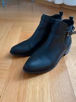 Buffalo Chelsea Boots Leder 37 Schwarz Frankfurt am Main - Dornbusch Vorschau