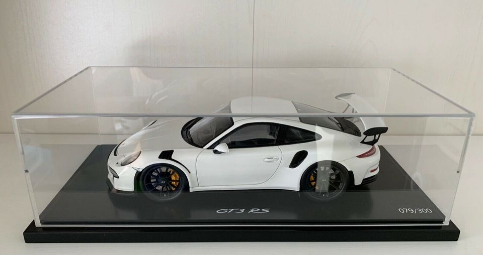 PORSCHE 911 991 GT3 RS Faszination Sportwagen MAP02103616 1:18 in Perl