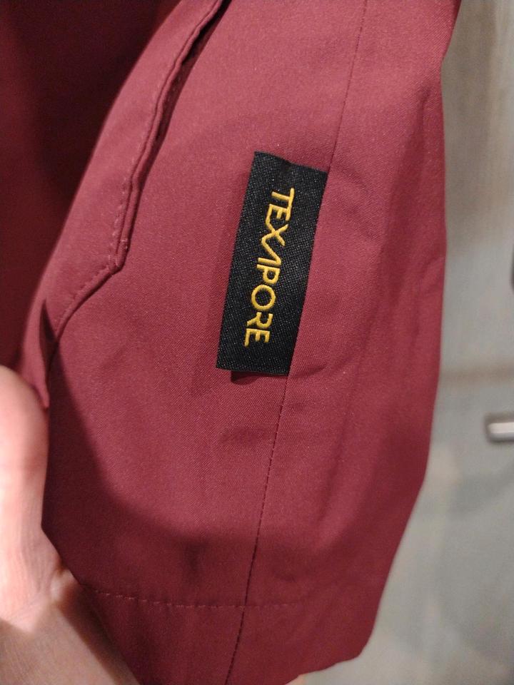 Jack Wolfskin Gr. 152 Regenjacke/ Außenjacke vom 3 in 1 System in Kirn