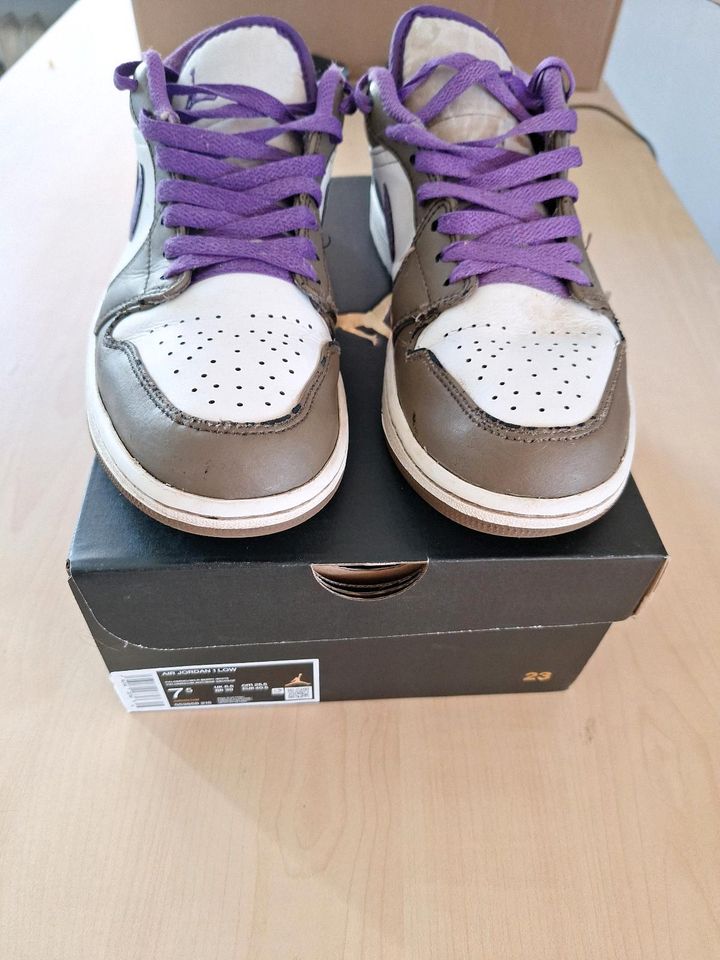 Nike AIR Jordan 1 Low Palomina Purble Mocha US 7,5  Größe 40,5 in Kulmbach