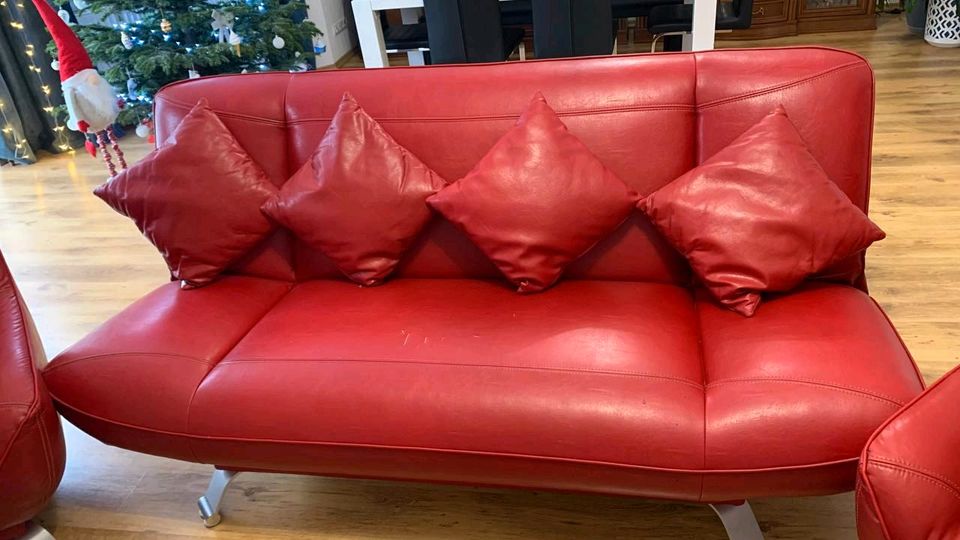 Rote Couch, 2 Sessel+ 1 Hoker, Eco-Leder in Görlitz