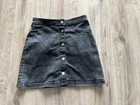 H&M Jeans Rock, Minirock in Gr. 158, schwarz *top* Niedersachsen - Aurich Vorschau