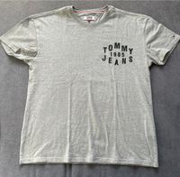 Tommy Hilfiger Herren T-Shirt grau backprint, Größe L Duisburg - Duisburg-Süd Vorschau