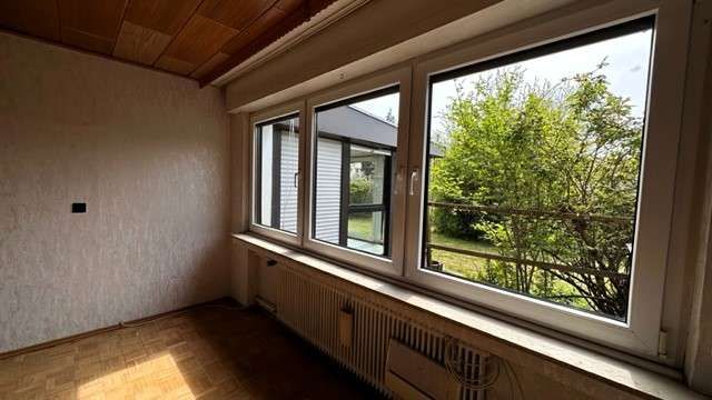 Zweifamilienhaus/Doppelhaushälfte in bester Lage von Porz-Zündorf! in Köln