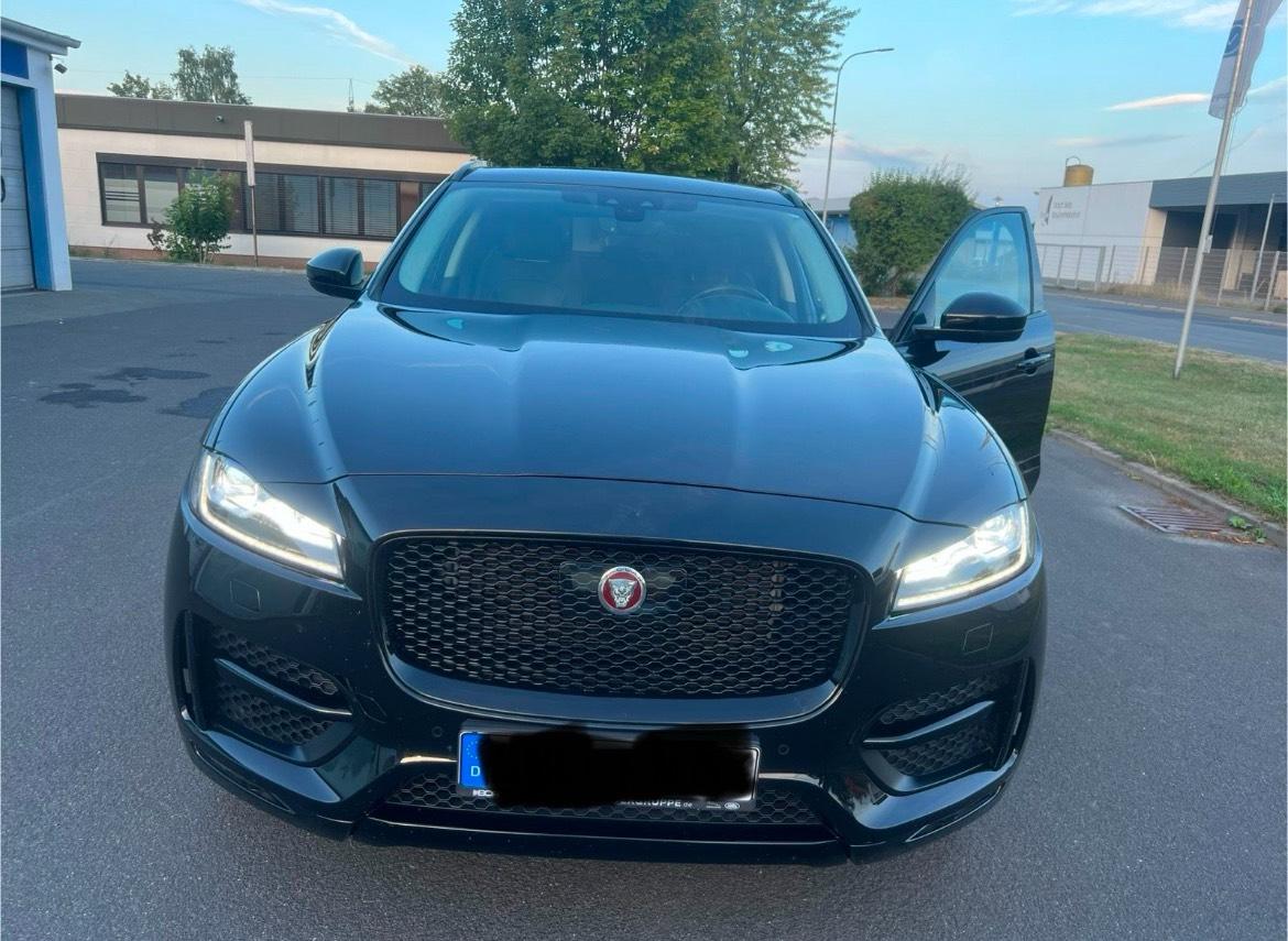 Abbildung des Autos Jaguar F-Pace R-Sport 30d