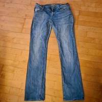 Jeans Damen gerades Bein s. Oliver W40L32 Hessen - Maintal Vorschau