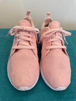 Puma Sportschuh Sneaker 7,5 rosa 41 wie neu Hessen - Heusenstamm Vorschau