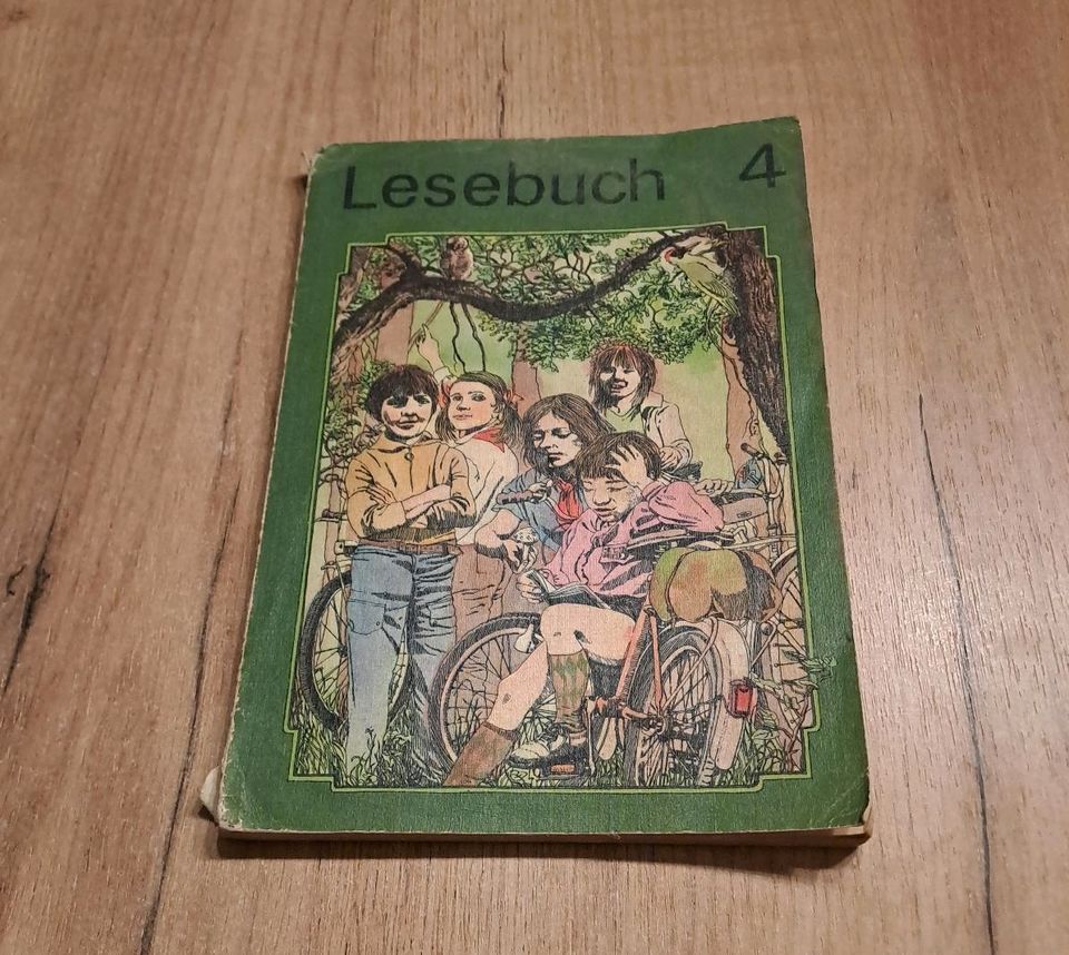 DDR Lesebuch Klasse 4 1985 in St Gangloff