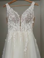 Hochzeitskleid Dress Wedding Weiß Stickerei Schlitz lang S 36 Berlin - Lichtenberg Vorschau