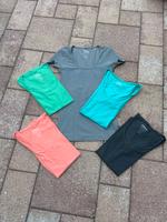 5x Basic Shirts von Only inklusive Versand Nordrhein-Westfalen - Waltrop Vorschau