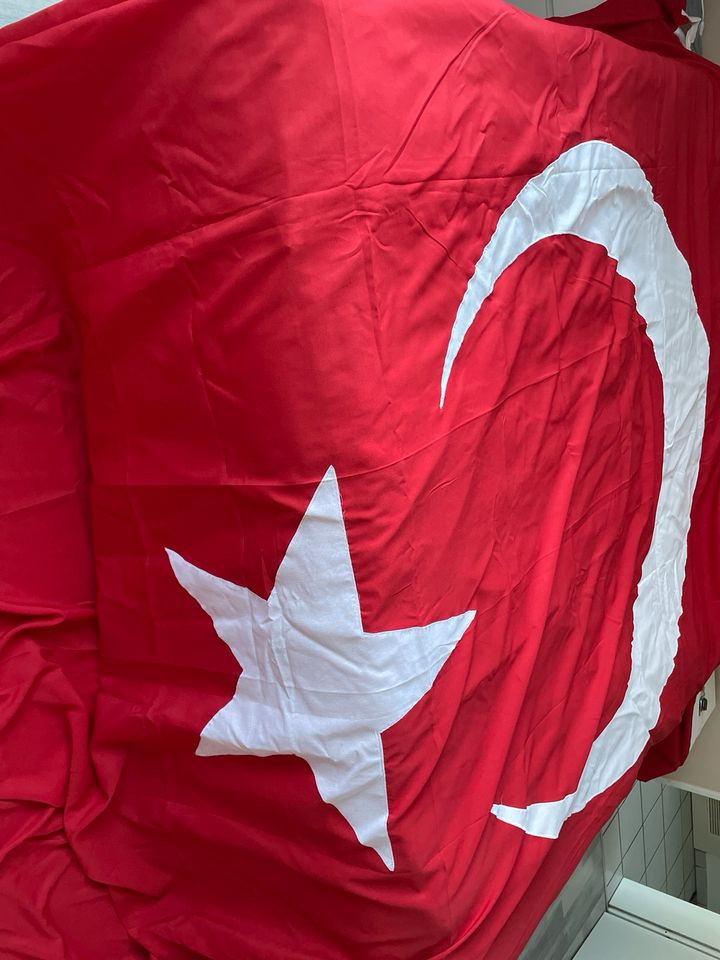 Türkische Flagge zum Verleih 3x4,5 in Kaarst